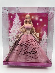 lot 62 image: 2009 Holiday Barbie Collector Edition