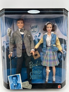 lot 103 image: Barbie Loves Frankie Sinatra Doll Set - Collector Edition