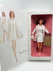 lot 107 image: City Shopper Barbie Doll with Outfit and Accessories