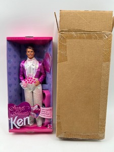 lot 129 image: Secret Hearts Ken Doll with Color Changing Outfits