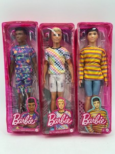 lot 164 image: Set of 3 Barbie Ken Fashionista Dolls in Original Packaging