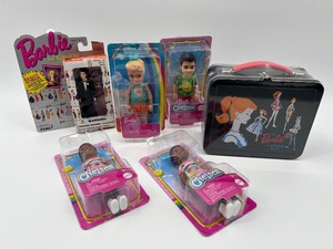 lot 175 image: Barbie Collection Chelsea Dolls, Ken Keychain, and Retro Lunch Kit