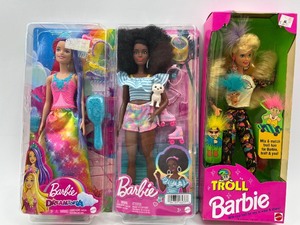 lot 177 image: Set of 3 Barbie Dolls Dreamtopia, Fashionista, and Troll Barbie