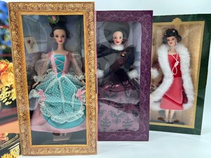 lot 179 image: Set of 3 Hallmark Special Edition Barbie Dolls