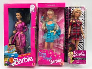 lot 196 image: Set of 3 Barbie Dolls - Malaysian, City Style & Fashionistas