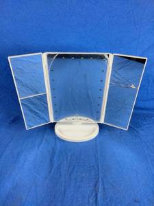 lot 115 image: Pursonic Tri-Fold Vanity LED Makeup Mirror