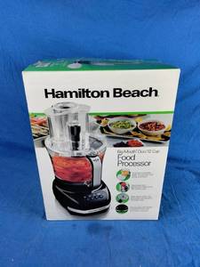 lot 134 image: Hamilton Beach Big Mouth 12-cup Food Processor