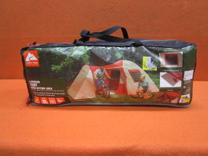 6 Person Tent wSitting Area