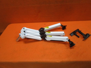 lot 69 image: Triple Monitor Mount