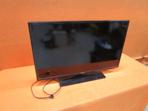 lot 74 image: Samsung 40 TV