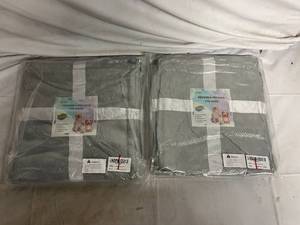 2 Reuseable Pee Pads for Dogs 65 x 48