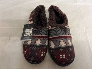 Pair of Brown Muk Luks Slippers - Size Medium