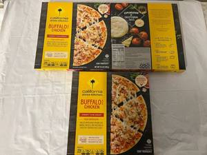 L. 3x California Pizza Kitchen Buffalo Chicken Pizza