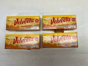 SSS. 4x 1lb Velveeta