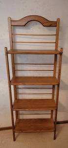 lot 97 image: Oak 4 Shelf Display Shelf
