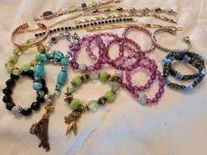 lot 195 image: Sparkling Bracelet Jewelry Collection