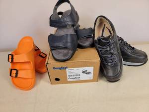 lot 209 image: NNW Ladies Cosyfeet and DHSteady Shoes  Size 9