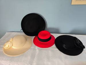 lot 108 image: Vintage Womens Wool Hat Collection - (4)