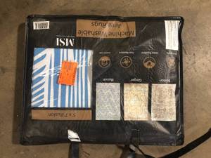 MSI Machine Washable Area Rug     Customer Returns See Pictures