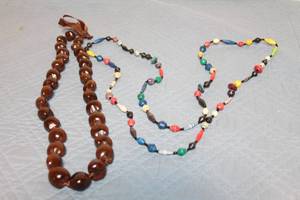 lot 5 image: Set of Beaded Necklaces and Woven Basket Bag
