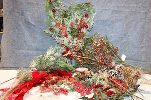 lot 48 image: Festive Holiday Floral and Decorative Pine Cones Collection