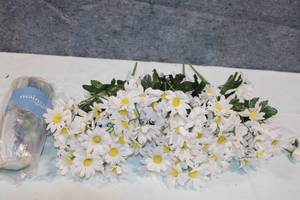 lot 53 image: Artificial Daisy Flower Bundle with Mainstays Decorative Marbles
