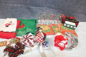 lot 79 image: Assorted Christmas Decor Collection