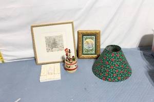 lot 104 image: Christmas Themed Art Collection with Lampshade and Decorations
