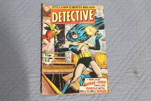 lot A-124 image: Detective Comics #331 ft. Batman and Robin, July 1964