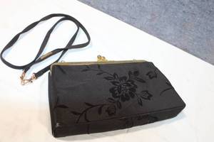 lot 349 image: Vintage Liz Claiborne Black Floral Clutch with Strap