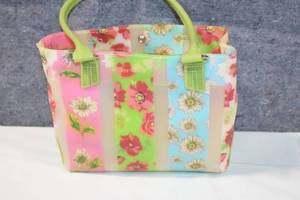 lot 352 image: Liz Claiborne Floral Print Tote Bag with Green Accents