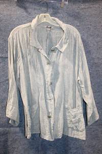 lot 357 image: Flax Linen Button-Up Shirt - Size M