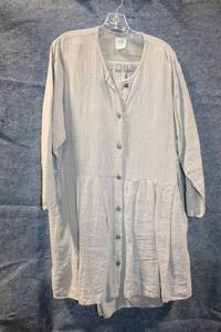 lot 360 image: Flax by Angelheart Linen Tunic and Pant Set - Medium
