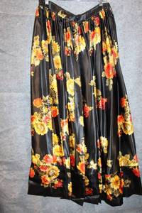 lot 377 image: Victor Costa by Nahdre Floral Satin Skirt Size 14