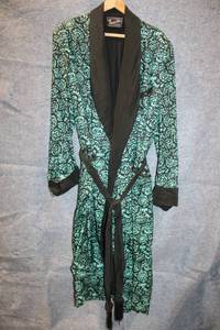 lot 415 image: Vintage Juster Bros. Mens Robe with Ornate Pattern