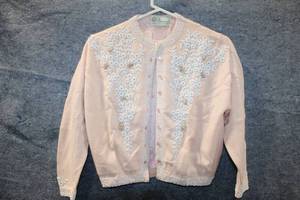 lot 427 image: Peacock Embroidered Pink Cardigan