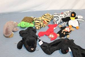 lot 440 image: Collection of 10 TY Beanie Babies Plush Toys