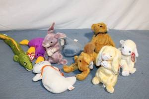 lot 443 image: Collection of 10 TY Beanie Babies Plush Toys