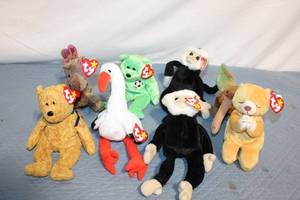 lot 447 image: Set of 8 Ty Beanie Babies Assorted Plush Toys