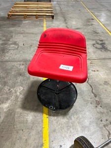 ROLLING MECHANICS STOOL