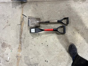 SHOVEL & SHINGLE PULLER