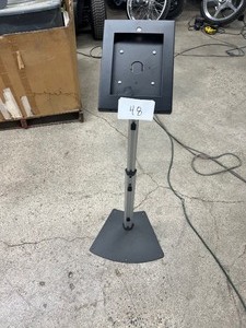 BROCHURE STAND