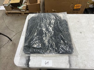 4) NEW BLACK FLOORMATS FOR A 2019 F350 CREWCAB PICKUP