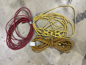 3 EXTENTION CORDS & 1 HOLDER