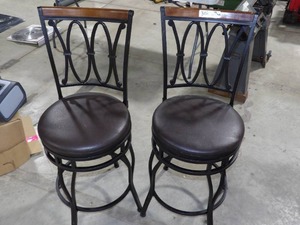 2- DINING ROOM STOOLS SEAT HEIGHT OF 24