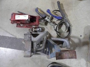 1 PAIR OF JACK STANDS, SCISSOR JACK, BALL, & 3 OIL FILTER WRENCHES