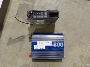800 WATT POWER INVERTOR  & 2 WAY RADIO