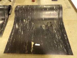 8 OF ANTI FATIGUE MATT 58 THICK W TAPERED EDGES SO NO TRIP HAZARD