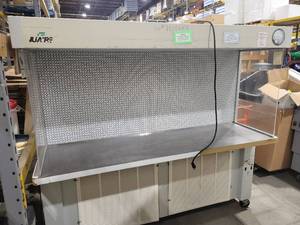 lot 7 image: Nuaire Laminar Flow Hood (539071) UntestedAs Is
