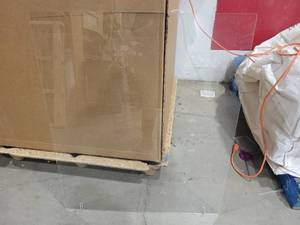 lot 22 image: Plexiglass Set Up (539971)